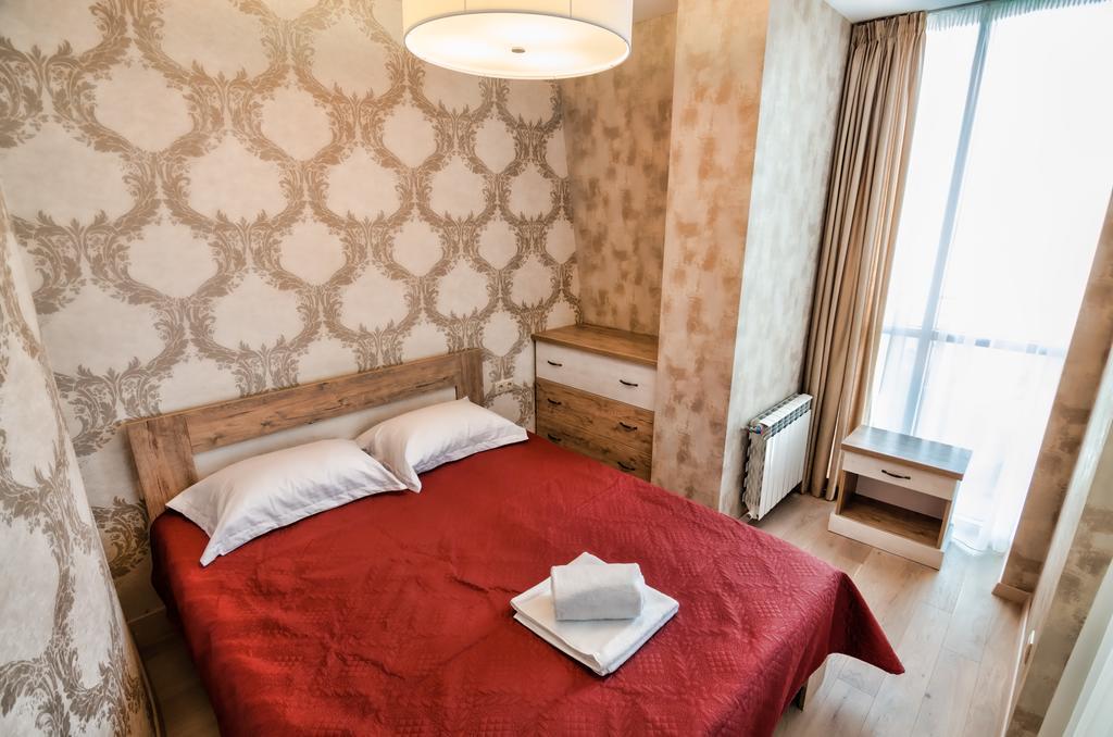 Leogrand Apartments Z Panoramoyu Lvova Bagian luar foto